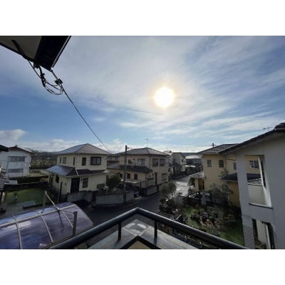 明るく風が通る、心地いいバルコニー♪*