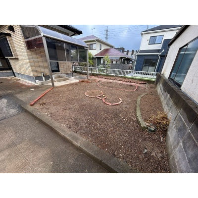 ゆったりとしたお庭もあり、ガーデニングや家庭菜園も楽しめます♪*