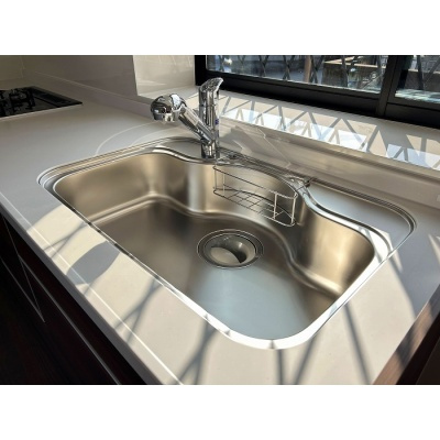 広々シンク＆シャワー水栓で、洗い物もラクラク☆*