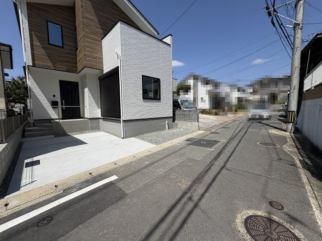 現地写真。前面道路です。