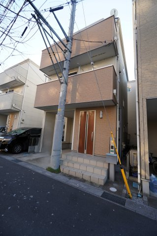 外観：311002324004