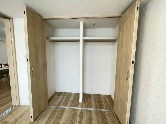 各居室に収納がついており、家族で使い分けしやすくなっています。　