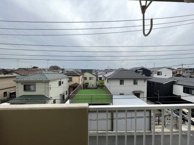 前面棟無しで南西向きのバルコニーは、陽当たり・通風・眺望良好です。　