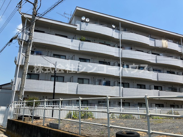 南西側から撮影した外観です！