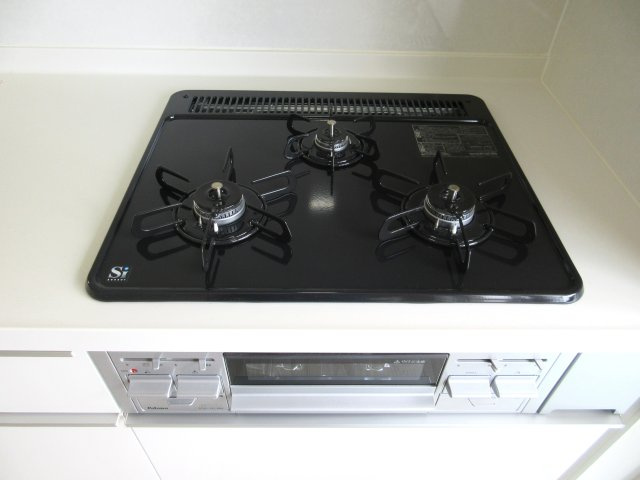 ピカピカのガスコンロでお料理も楽しくなりますね