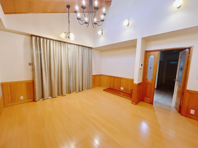 ■リビング｜広々としたLDKでは今日あった出来事をご家族みんなでおしゃべりができます♪ご家族みんなが顔を合わせるリビングにはこだわり抜いたデザインを採用しております