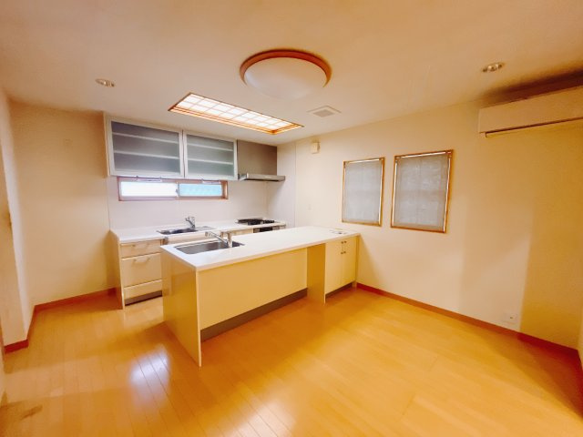 ■ダイニング｜毎日の家族とのご飯も大切に、充実できるようオシャレなダイニングキッチンをご用意しました♪より家族との絆も深まります＾＾
