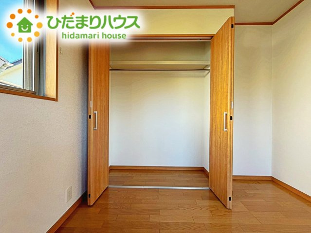 寝室にはウォークインクローゼットを完備。スッキリ片付いた寝室が睡眠の質を上げてくれます。
