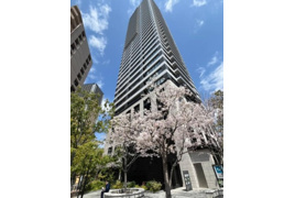 プラウドタワー東池袋ステーションアリーナの外観