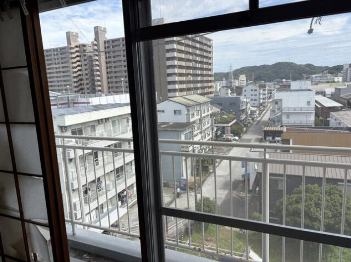 風通しがよく、バルコニーからの眺めも楽しめます♪