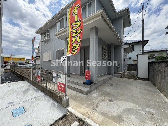 少し気になるなと思われましたらその印象をぜひ現地でお確かめ下さい。　写真だけでは伝わらない魅力を感じて頂けるお住まいです。