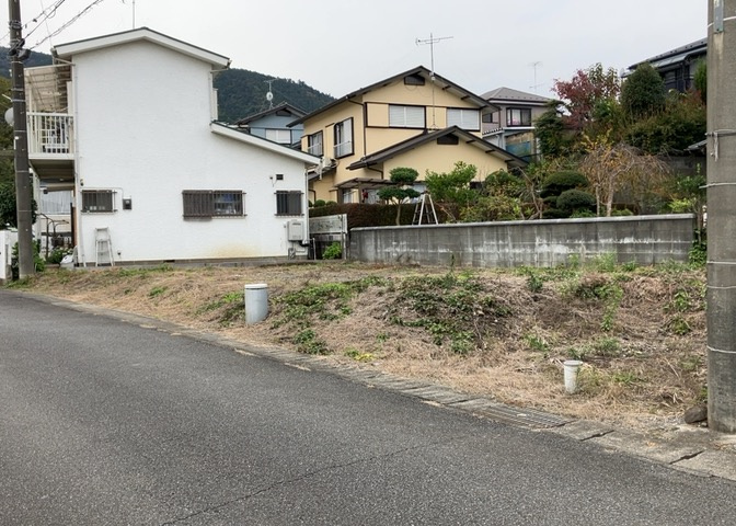 土地探しをしていると都市計画区域という言葉を目にすると思います。法律によって、都道府県知事や国土交通大臣が指定するエリアのことを指しており、都市計画区域は市街化区域と市街化調整区域に分けられています。