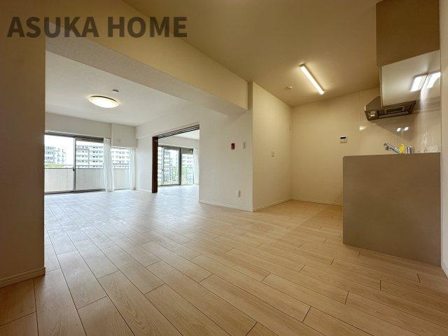 9階部分なので眺望・陽当たりが良好なお部屋です♪