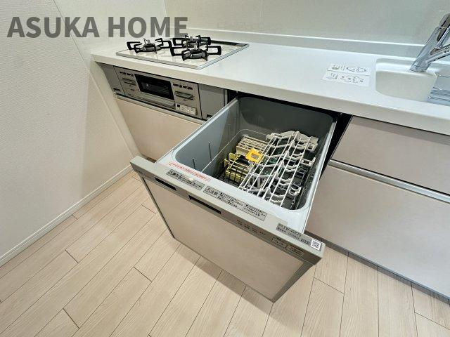 家事の時短にも役立つ食器洗浄乾燥機を標準装備♪