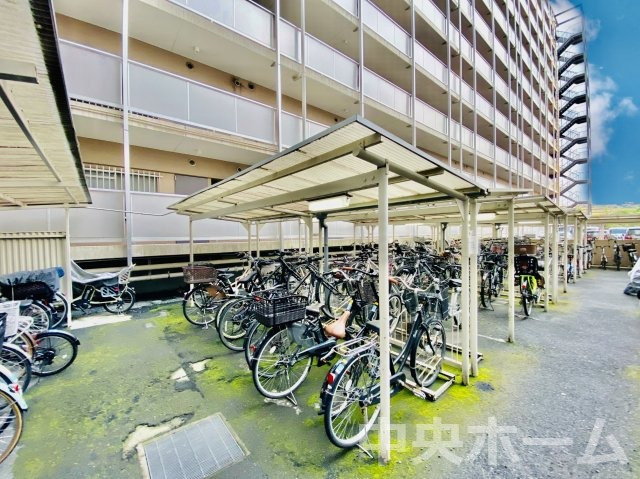 【自転車置き場】最新の空き状況や費用などの詳細は担当スタッフまでお問い合わせください。