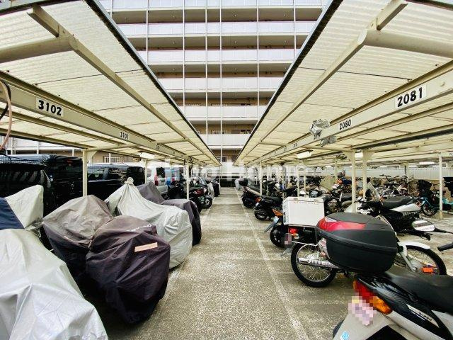 【バイク置場】最新の空き状況や費用などの詳細は担当スタッフまでお問い合わせください。