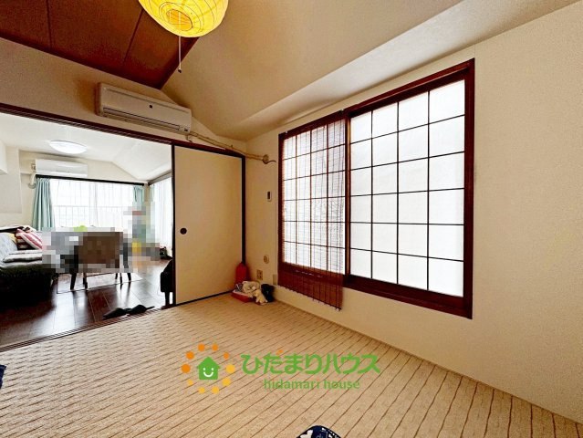 明るい和室でゆったりとくつろげますね。