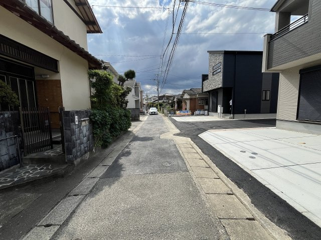 現地写真。前面道路です。