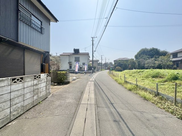 敷地約36坪・お好きなハウスメーカーで建築可能です！当社無料の間取り作成も承ります。新方小学校まで徒歩約10分（800ｍ）、いなげやまで徒歩約8分（600ｍ）！お気軽にお問い合わせください！　