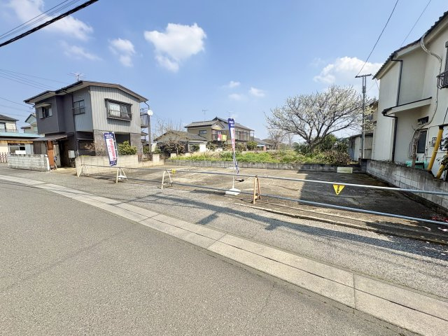 敷地約36坪・お好きなハウスメーカーで建築可能です！当社無料の間取り作成も承ります。新方小学校まで徒歩約10分（800ｍ）、いなげやまで徒歩約8分（600ｍ）！お気軽にお問い合わせください！　