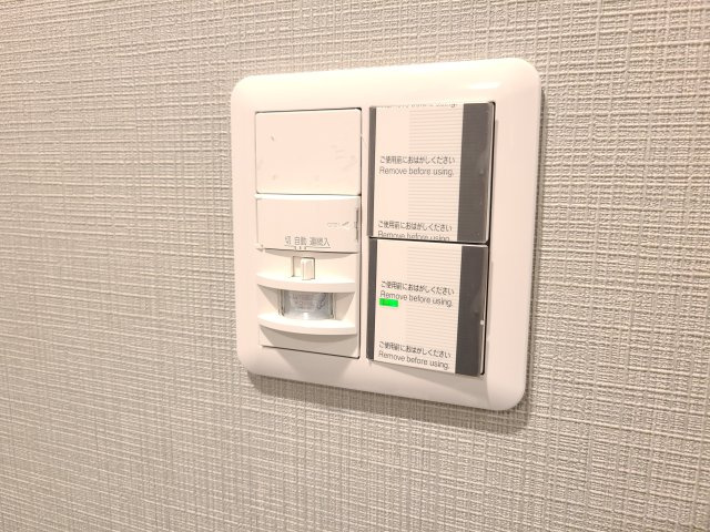 【新品】便利な人感センサーライトを設置しています♪