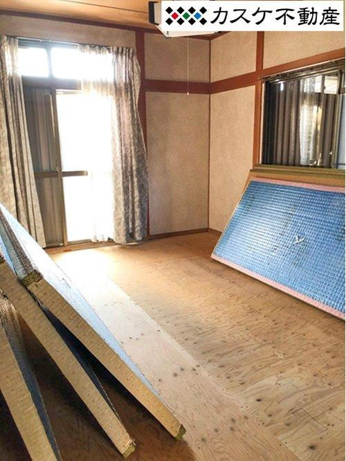 和室6畳。現在は畳を上げています。