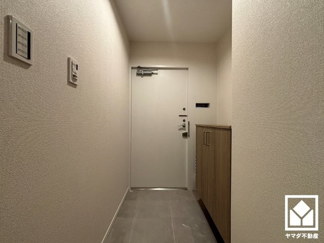 玄関にはシューズボックスを完備。家族の靴もしっかり収納できるので、玄関がいつも片付き、気持ちよくお客様を迎えられます。