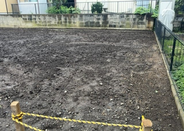 隣家の土地はどうなっているのか、生活利便施設が近くにあるのか、学校まで近いかなど、お客様のライフスタイルにあわせたイメージが重要です。また、近くにあると困る施設が近くにないかも確認するといいでしょう。