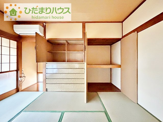 お布団やお子様のおもちゃなどがスッキリ収納できますね(^^♪