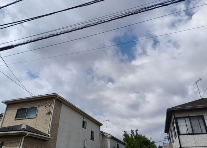 物件の詳細については、現地を見てわかること以外に、役所や法務局などで調べないとわからないことがあります。そのため、現地に行く場合は、もしこの物件を買ったらどのような生活ができるかをイメージしましょう。