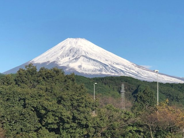 2階窓からは壮大な富士山が望めます。