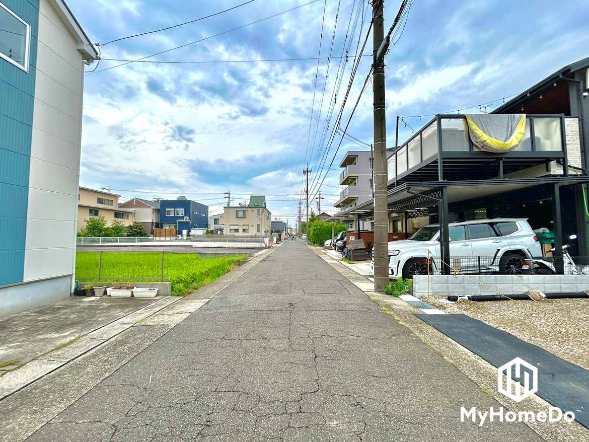 前面道路含む現地写真