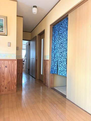 丁寧に使われてきたことが伝わります。魅力の詰まった一邸です。