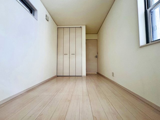 1階5.5帖の納戸。
