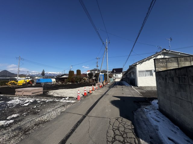 現地写真　南側接道幅員約4ｍ   　
