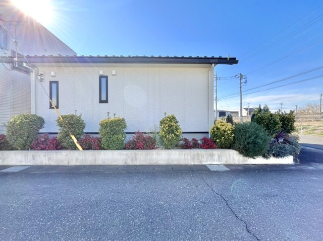■外観｜閑静な住宅街で始める新しい暮らし♪開放的な毎日をあなたへ(^^