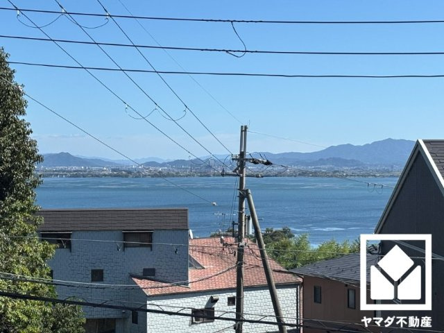 【眺望】　別荘やセカンドハウスにも。琵琶湖を一望できる広々バルコニーで過ごす特別な時間。