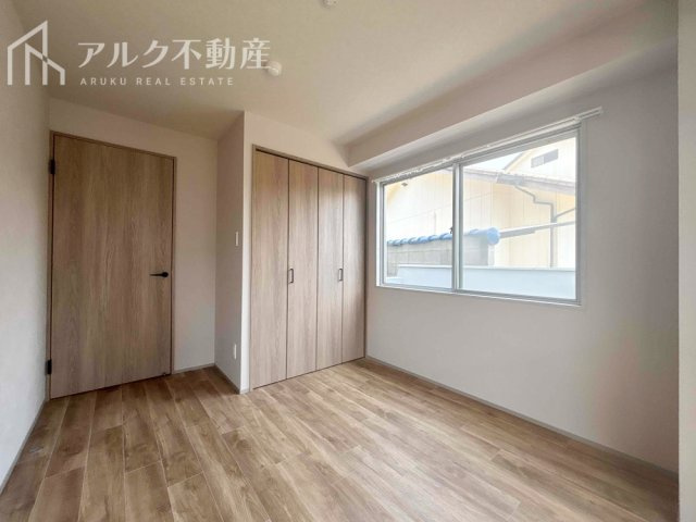 洋室内装