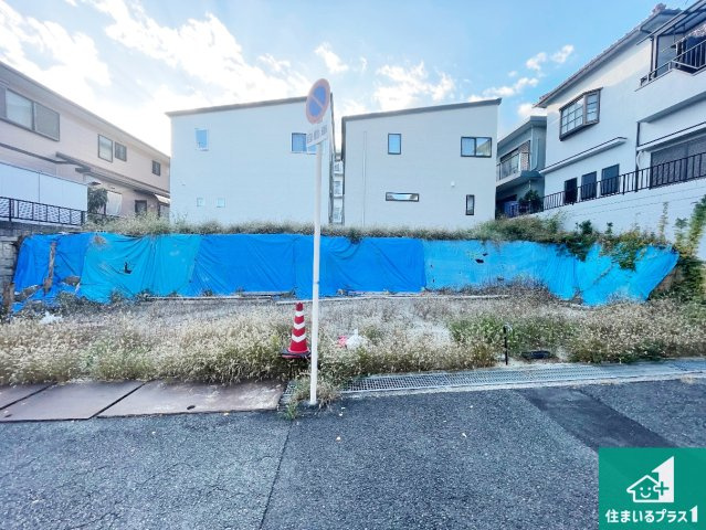 周辺は落ち着いた街並みの住宅地！子育てがしやすい住環境です！現地でしかわからない事もございます。是非一度ご覧ください。