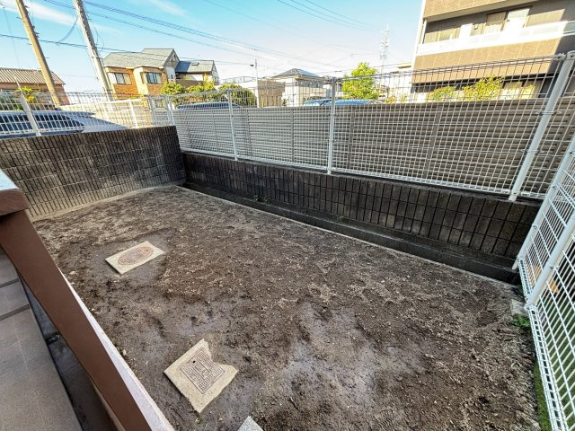 お庭も自由に使用できます！