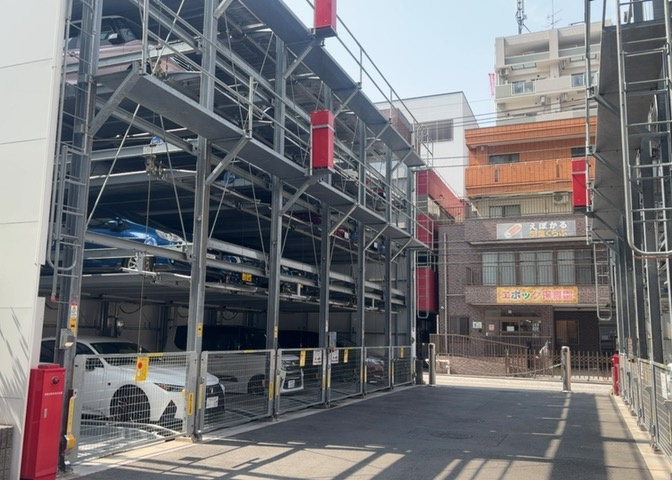 マンションの駐輪場は、事前に空きがあるか確認を取ると安心です。せっかく入居したのに駐輪スペースがない！なんてことになったら大変ですよね。そこで、内見時や購入前にはまず事前に確認しておくと良いでしょう。