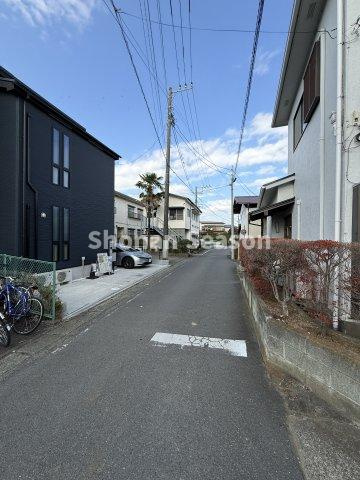 小学校（徒歩3分）中学校（徒歩8分）子育てに優しい住環境◎