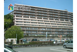 サンヴェール朝霧ヶ丘A棟の外観