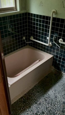 安心の手すり付きで家族みんなに優しい設計