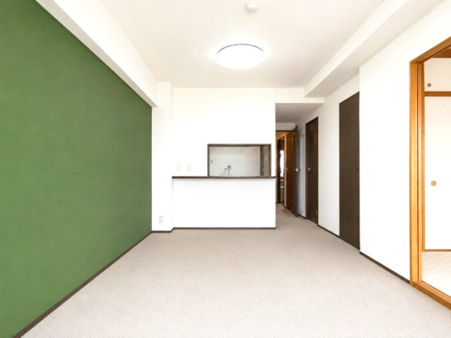 ※一部CG加工にて室内の家具・生活用品等を一部消去しております。