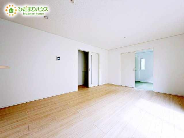 閑静な住宅地は夜間も静かで、窓を開けて寝ても快適に過ごしやすいのも大きな魅力！