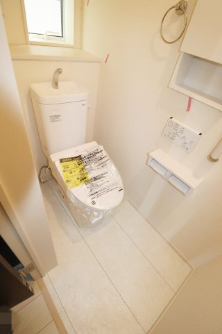 【郡山市安積荒井２丁目　　　１号棟　　　安積第１小学校、安積中学区のトイレ】