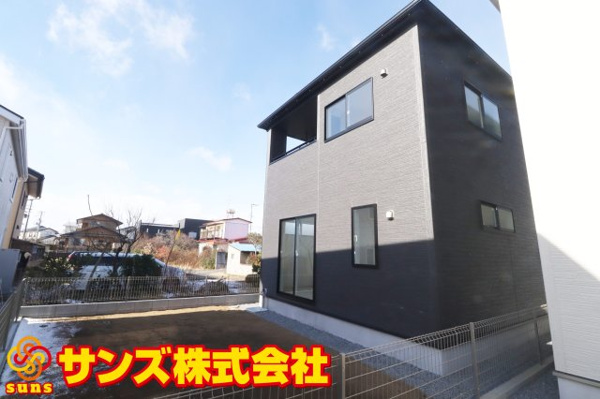 【郡山市安積荒井２丁目　　　１号棟　　　安積第１小学校、安積中学区の外観】