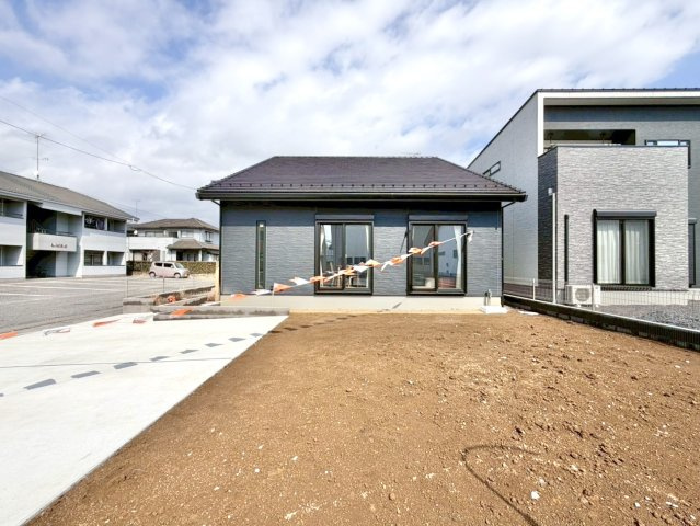 ■外観｜特徴のある個性的な住まいと美しい街並み、そして住みやすい環境を、ぜひ現地でご覧になりませんか。お気軽にお問合せください(^^)