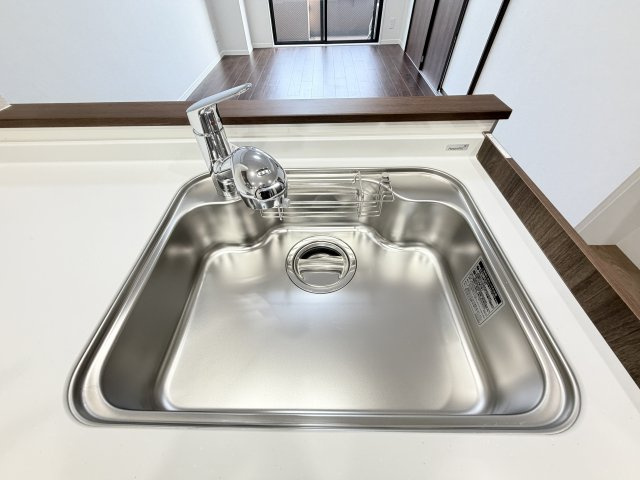 コンパクトなキッチンで掃除もラクラク